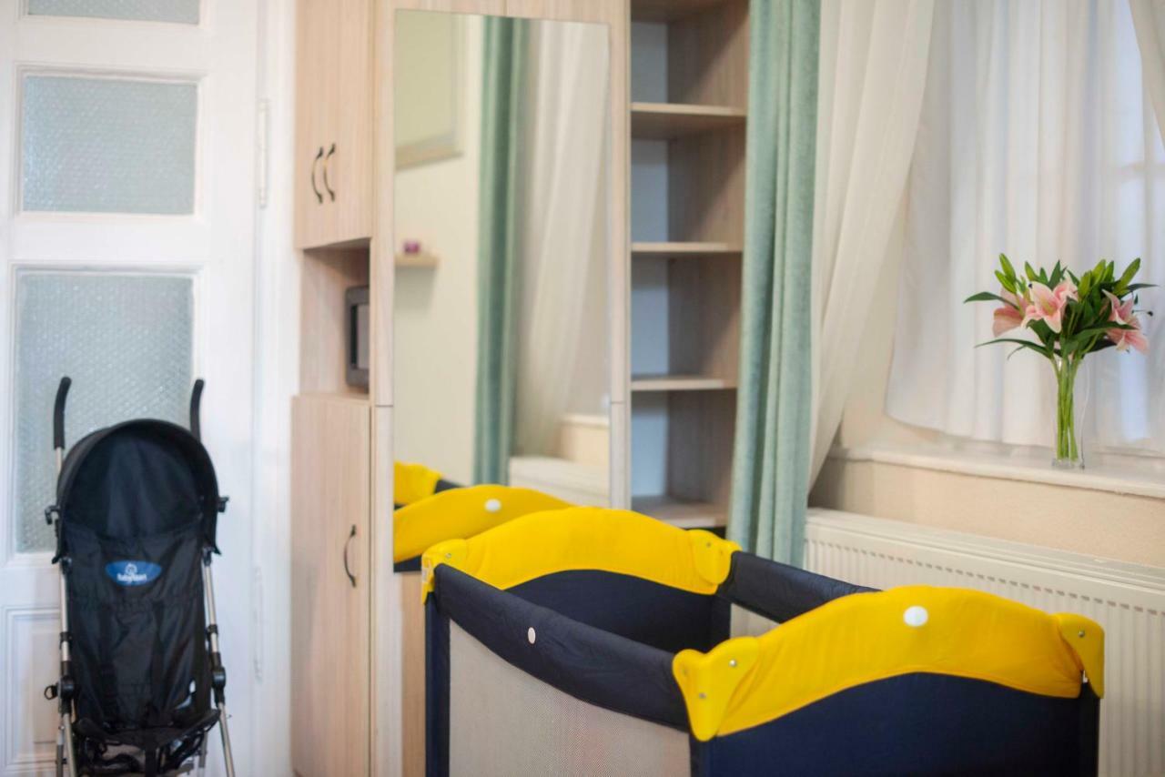 Suzy Apartman Eger Exterior foto
